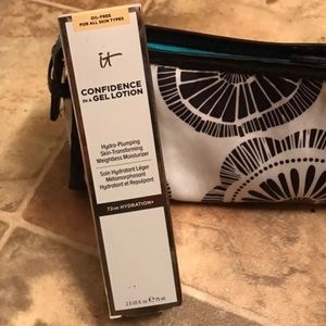 🆕Confidence in a Gel Lotion Moisturizer